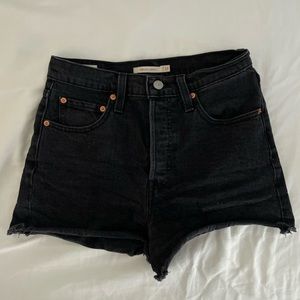 black levi shorts